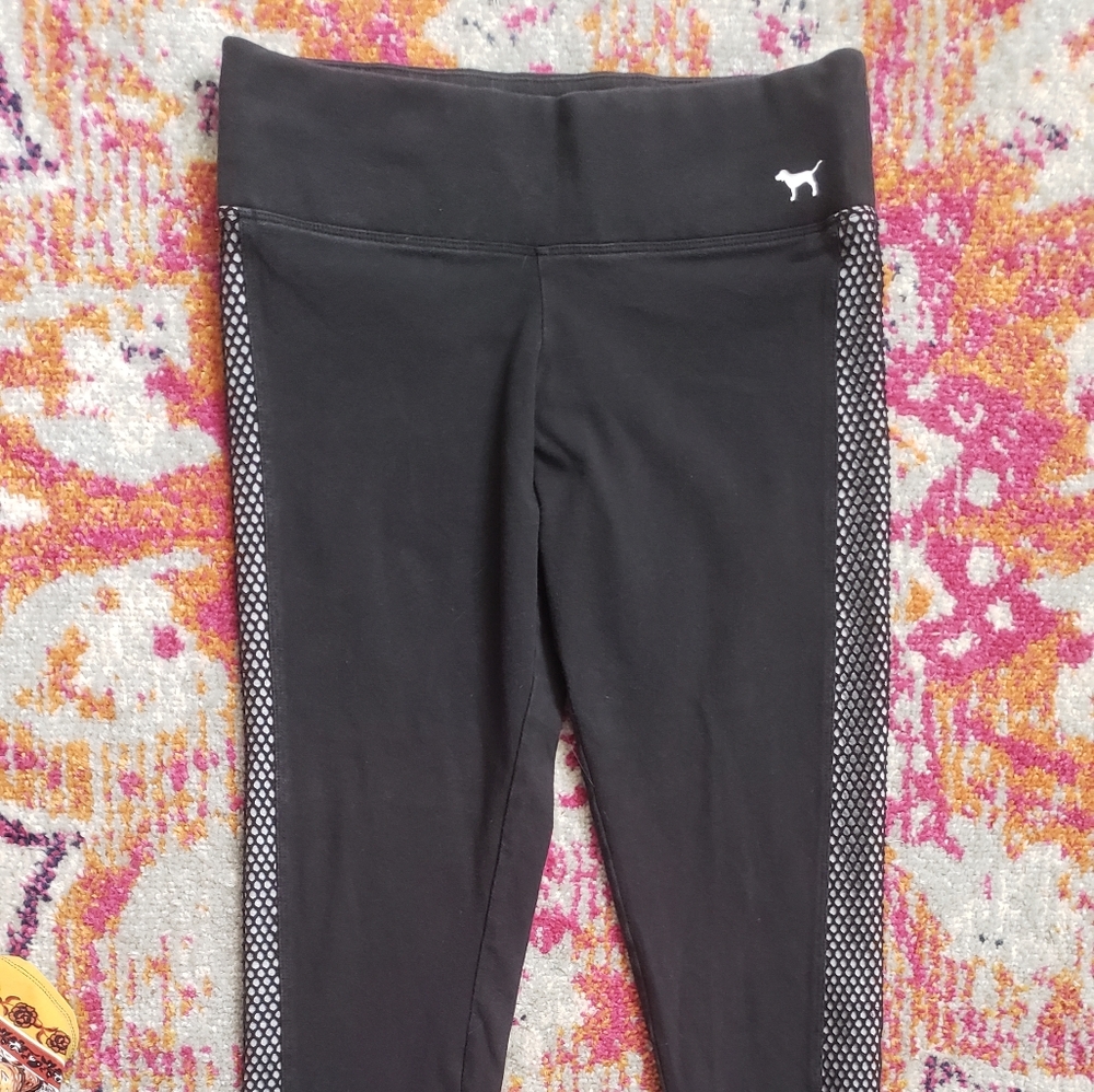 VS PINK Yoga Capris